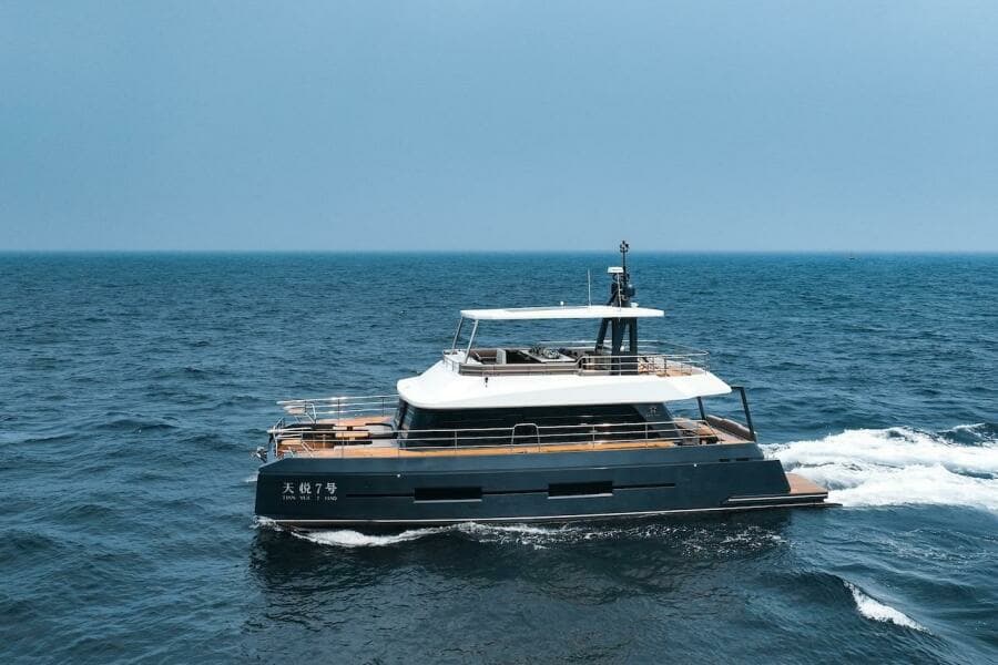 2026 Diamond Yachts EF56 Power Catamaran