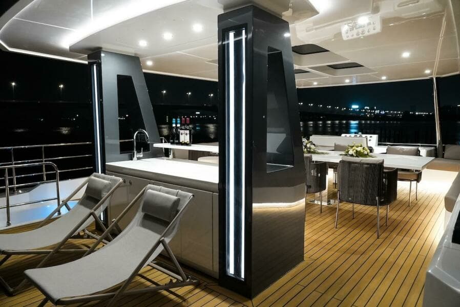 2026 Diamond Yachts EF56 Power Catamaran