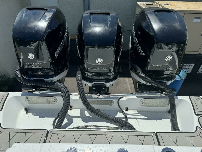 2005 Yellowfin 36 Offshore