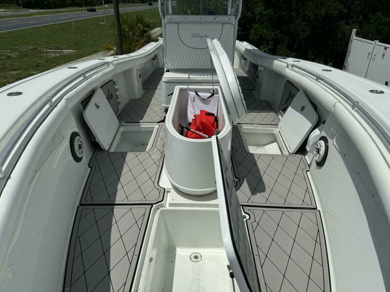 2005 Yellowfin 36 Offshore