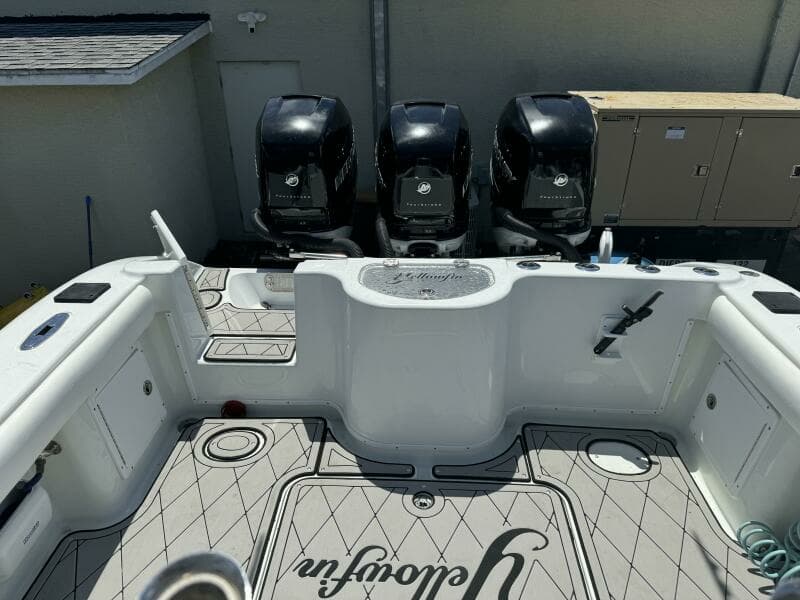 2005 Yellowfin 36 Offshore