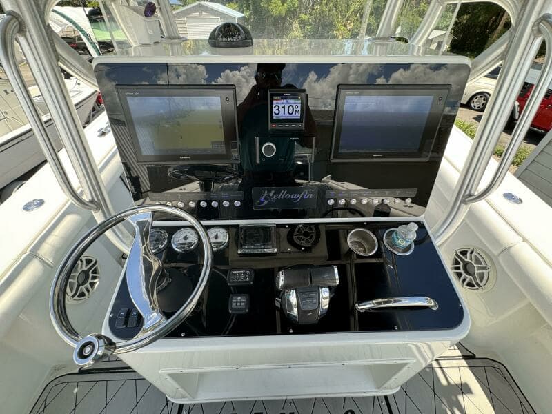 2005 Yellowfin 36 Offshore