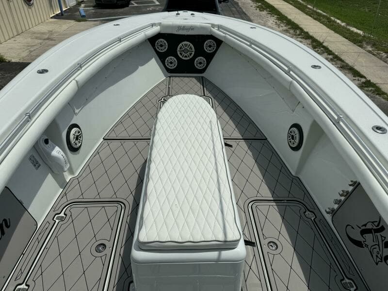 2005 Yellowfin 36 Offshore