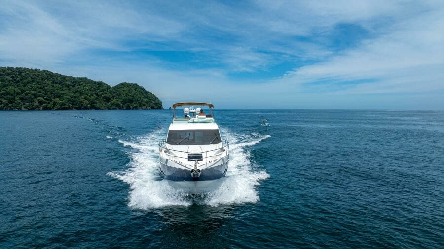 50  Fairline 2014 Cruiser "YOLO"