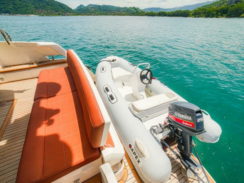 50  Fairline 2014 Cruiser "YOLO"