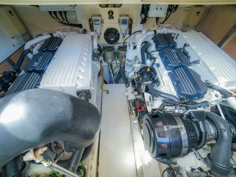 50  Fairline 2014 Cruiser "YOLO" - Engine Room
