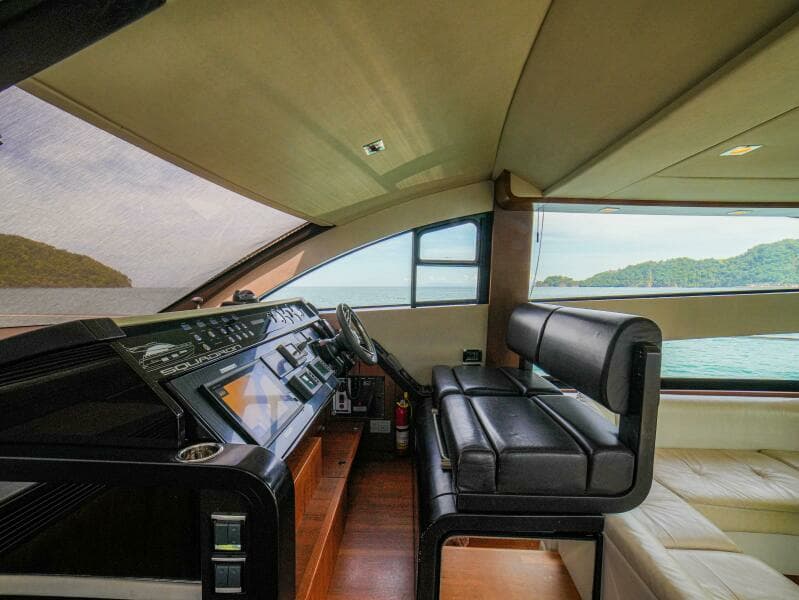 50  Fairline 2014 Cruiser "YOLO"