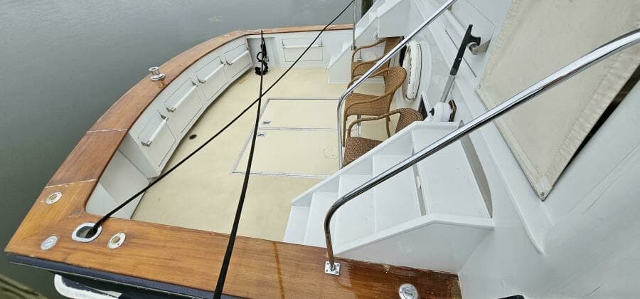 1969 Derecktor Hunt Motor Yacht