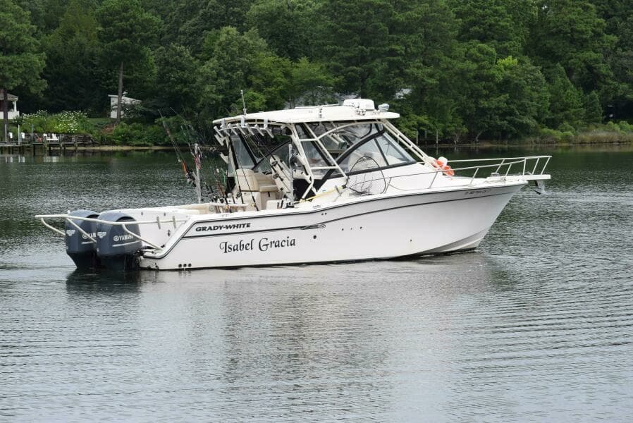 2016 Grady-White Express 330