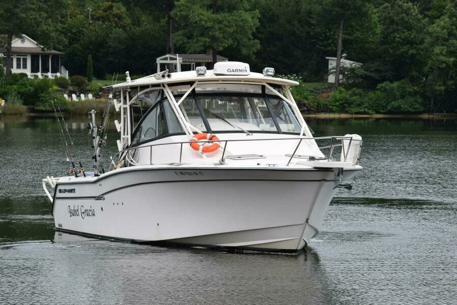 2016 Grady-White Express 330