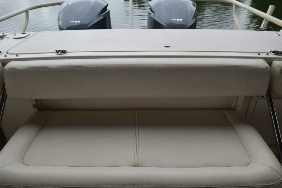 2016 Grady-White Express 330