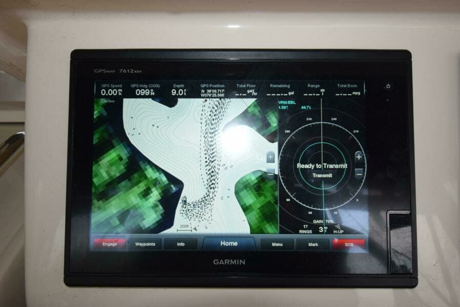 2016 Grady-White Express 330