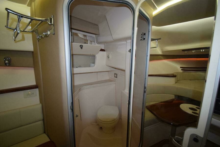 2016 Grady-White Express 330