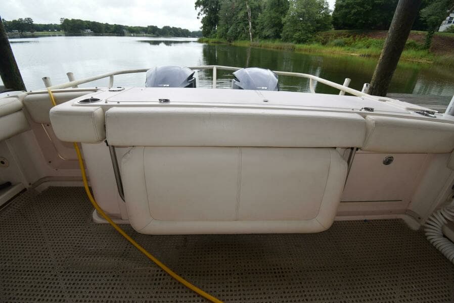 2016 Grady-White Express 330