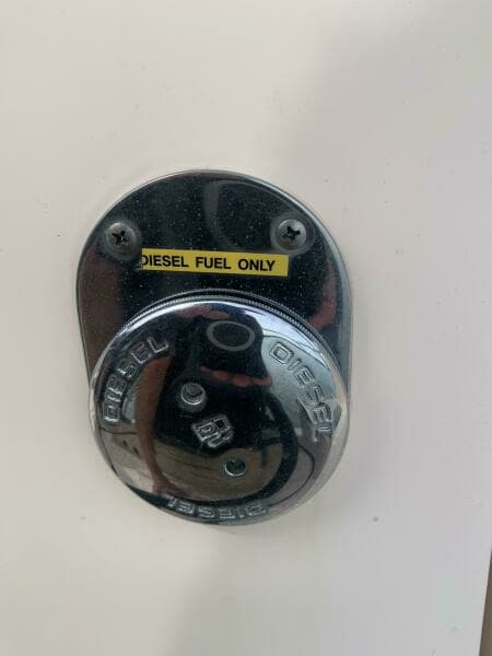 2016 Grady-White Express 330