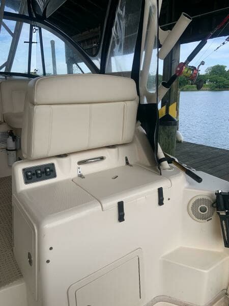 2016 Grady-White Express 330