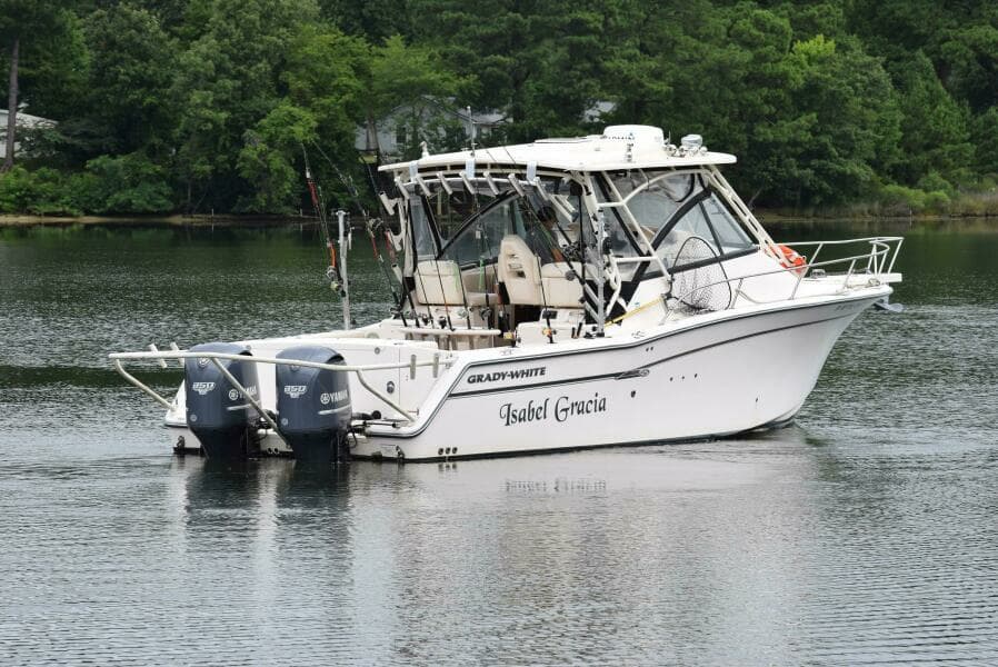 2016 Grady-White Express 330