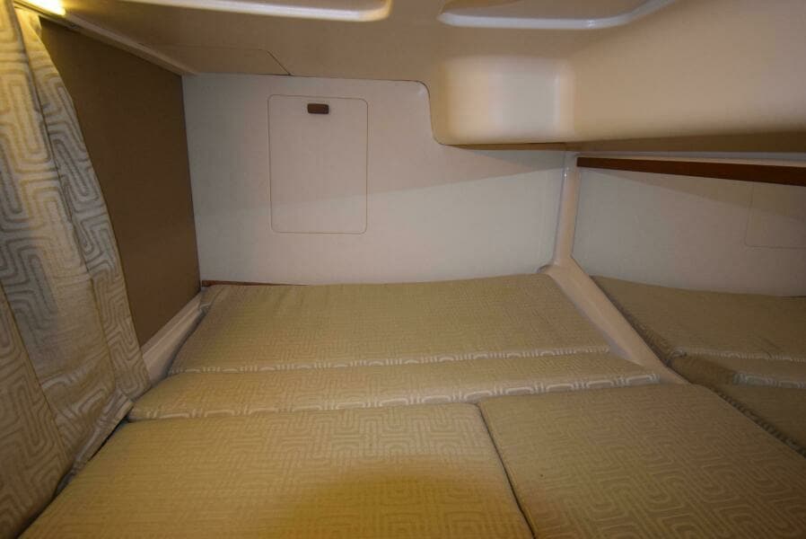 2016 Grady-White Express 330