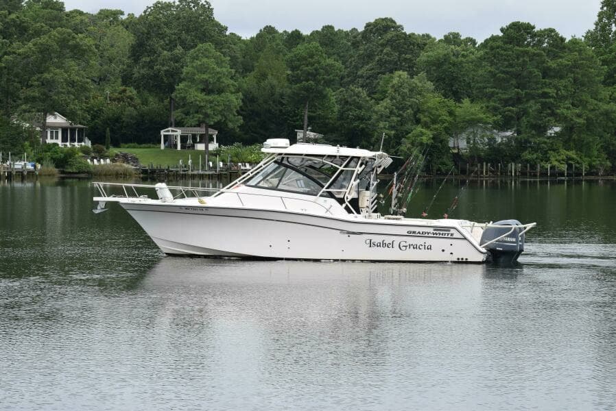 2016 Grady-White Express 330