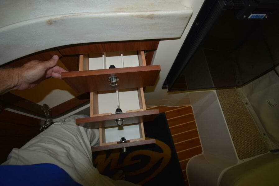 2016 Grady-White Express 330