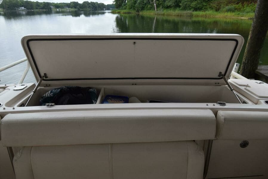 2016 Grady-White Express 330