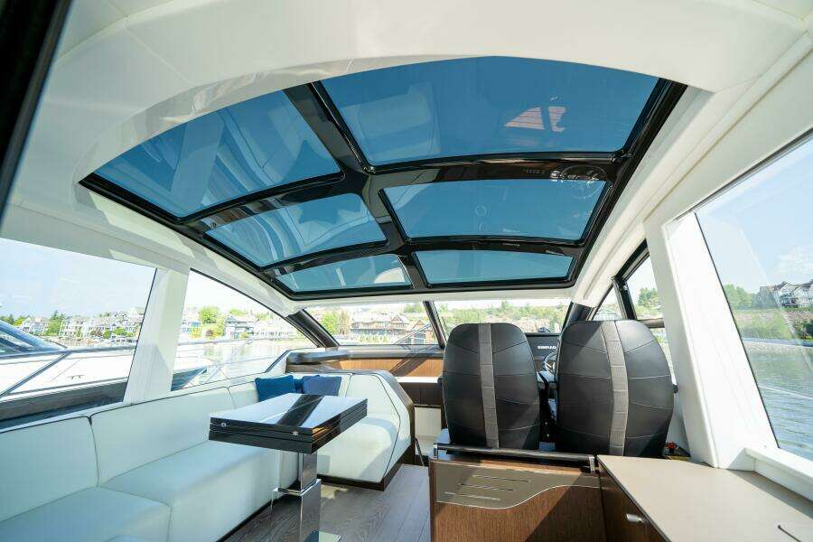 2022 Sunseeker 60 Predator EVO