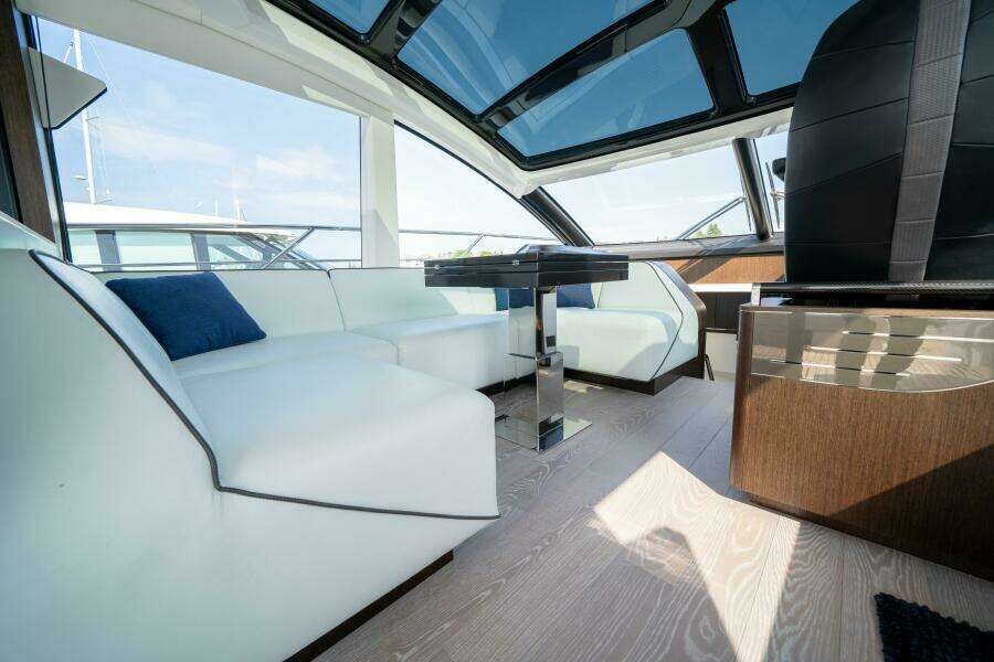 2022 Sunseeker 60 Predator EVO