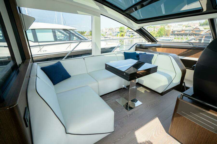 2022 Sunseeker 60 Predator EVO