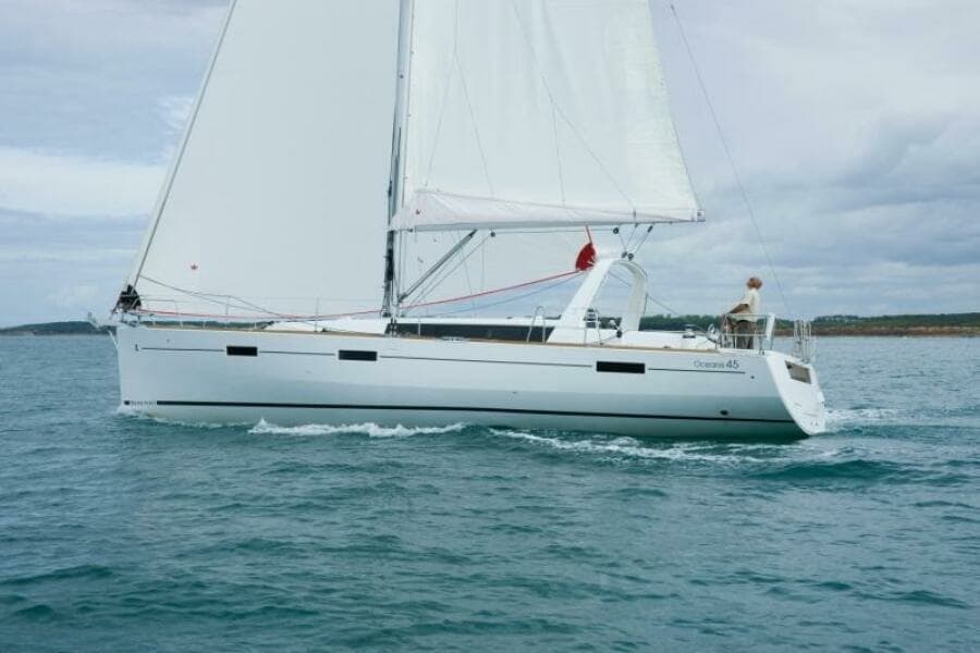Beneteau Oceanis 45