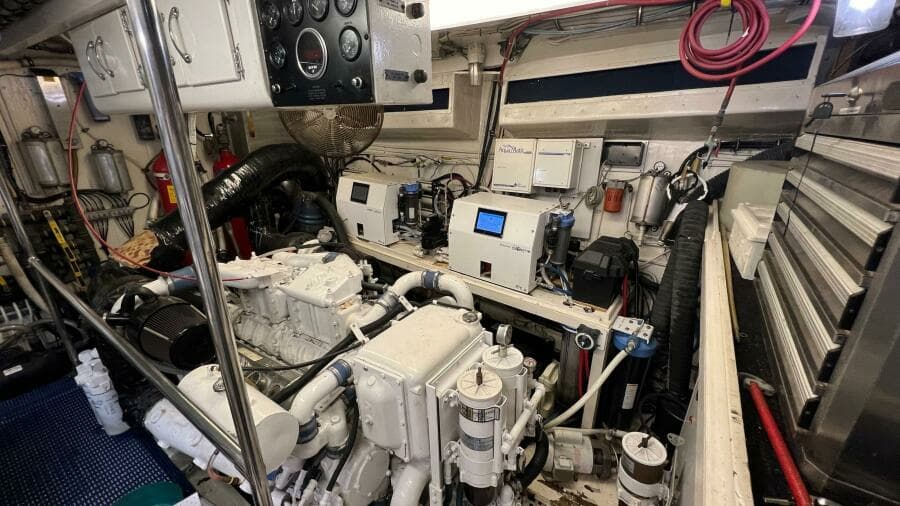 1987 Hatteras Motoryacht