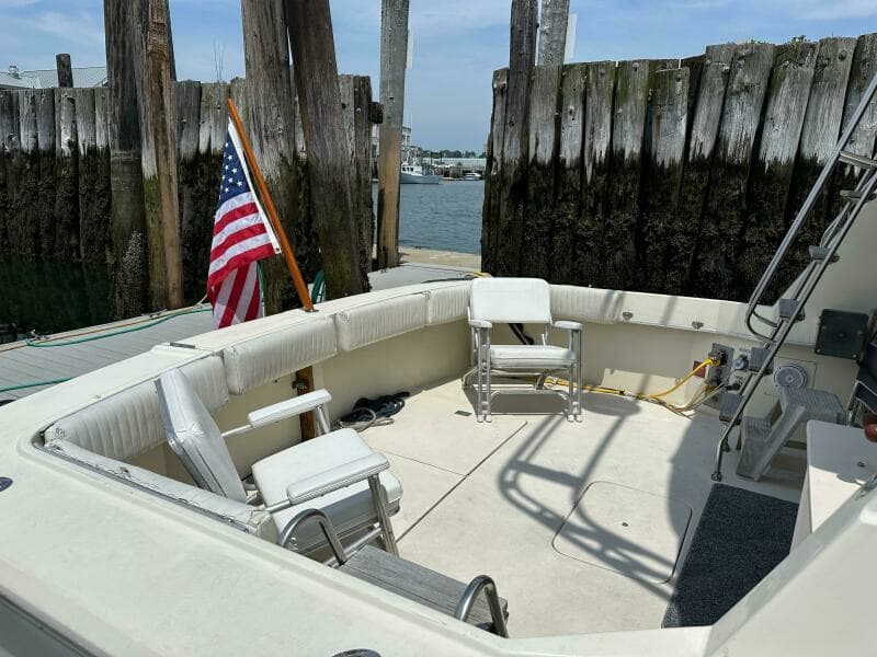 1985 Hatteras 36 Convertible