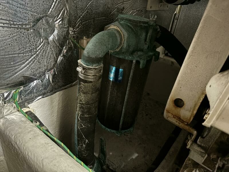 2000 Bayliner 3788 Command Bridge