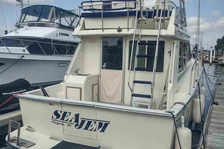 1988 Tollycraft 34 Sport Sedan