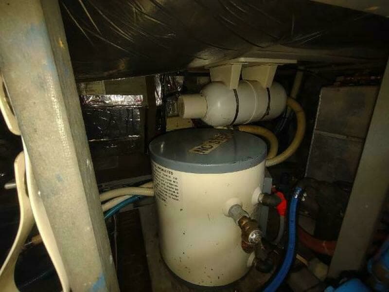 1988 Tollycraft 34 Sport Sedan