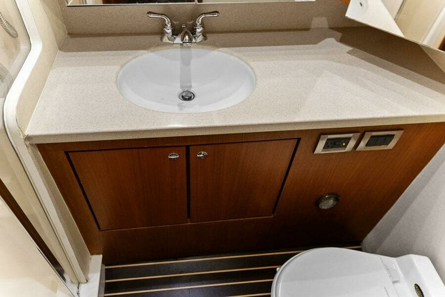 1999 Ocean Yachts 60 Convertible