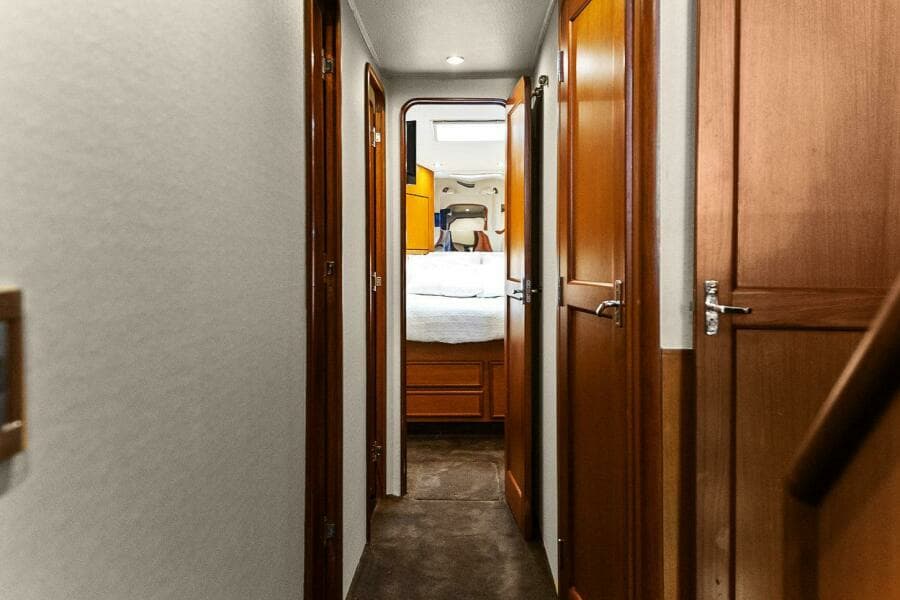 1999 Ocean Yachts 60 Convertible