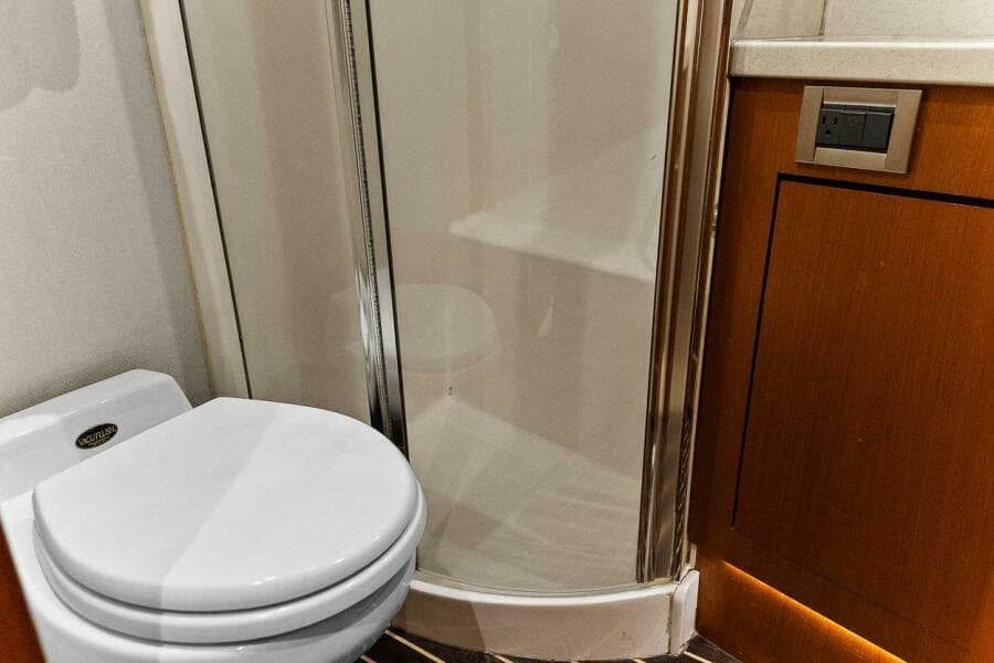 1999 Ocean Yachts 60 Convertible