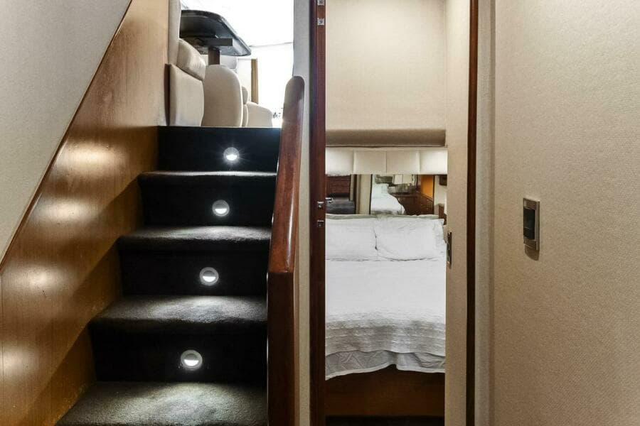 1999 Ocean Yachts 60 Convertible