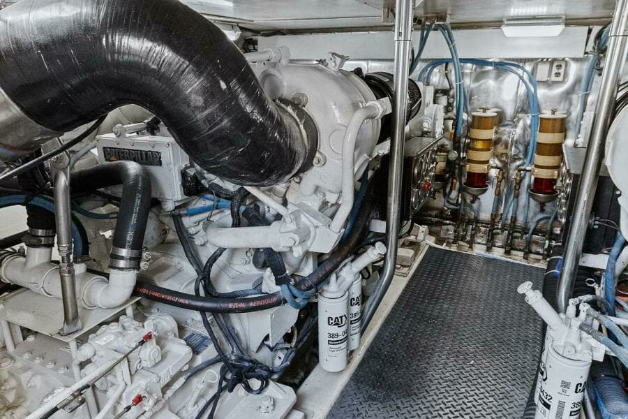 1999 Ocean Yachts 60 Convertible