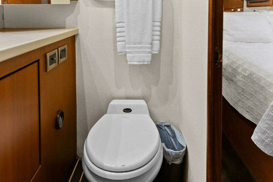 1999 Ocean Yachts 60 Convertible