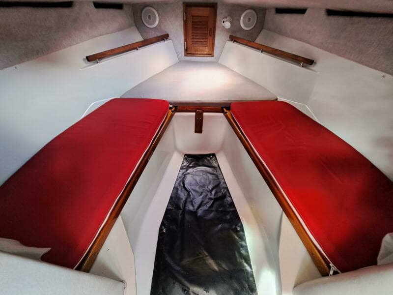 1988 Boston Whaler Temptation 2200