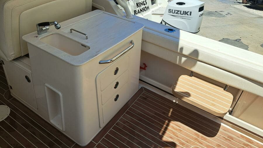 2018 Grady-White Freedom 285