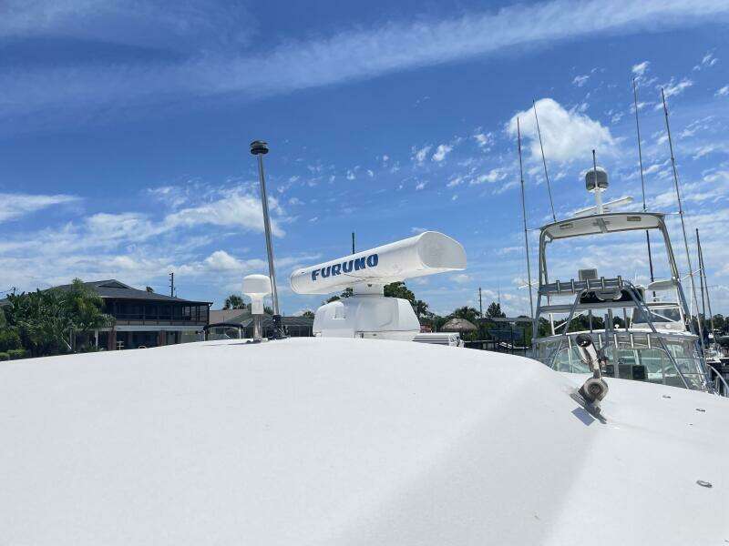 2005 Grady-White 330 Express