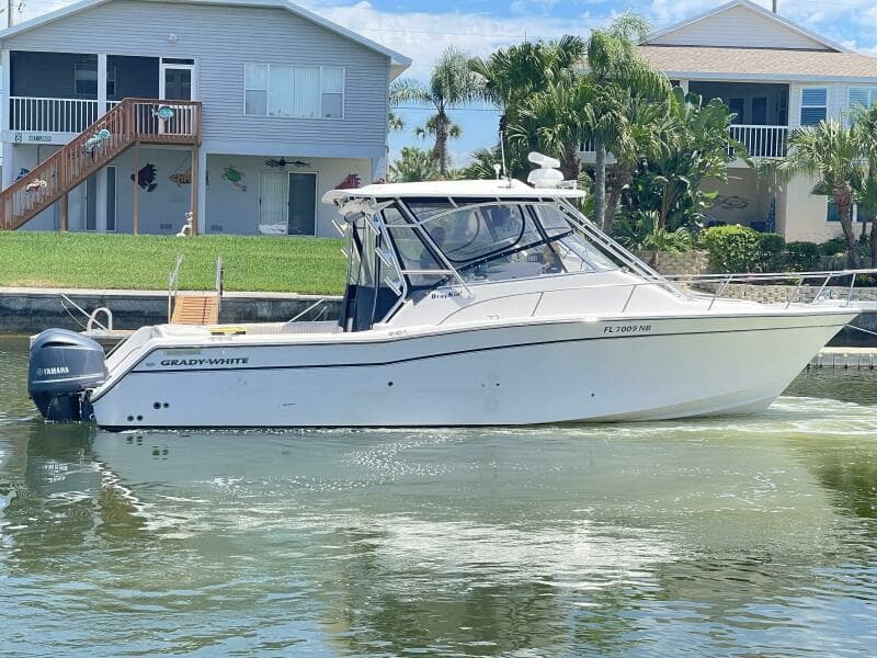 2005 Grady-White 330 Express