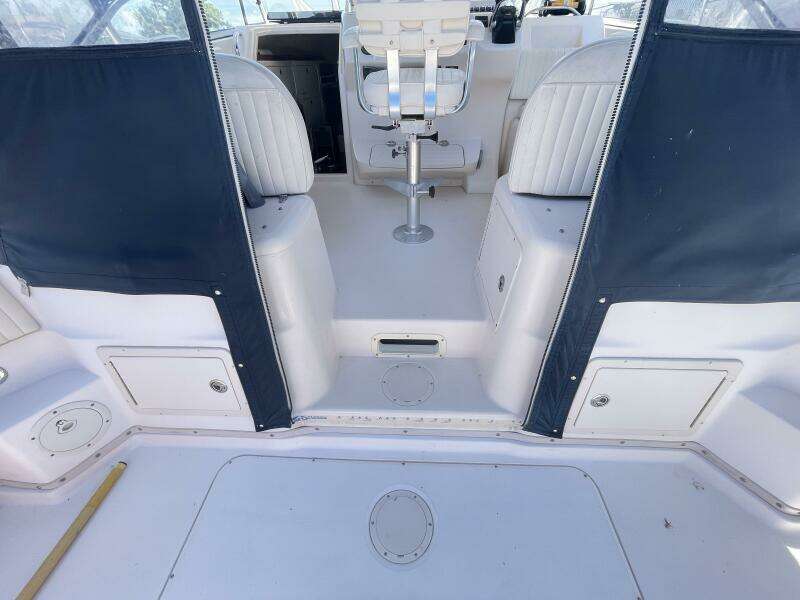 2005 Grady-White 330 Express