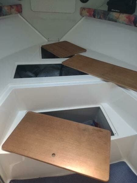 33' Wellcraft stateroom storage