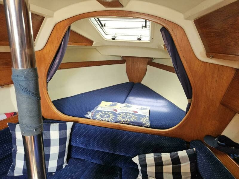 1986 Pearson Auxiliary Sloop