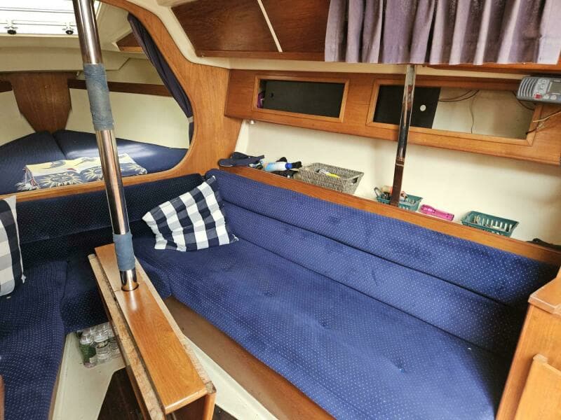 1986 Pearson Auxiliary Sloop