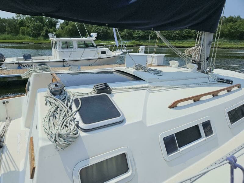 1986 Pearson Auxiliary Sloop