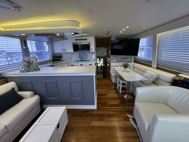 1994 Hatteras 54 Yacht